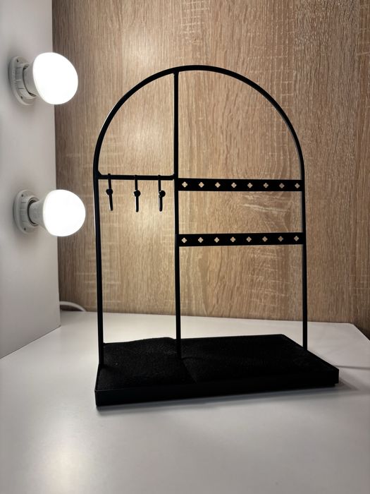 Stojak na biżuterię