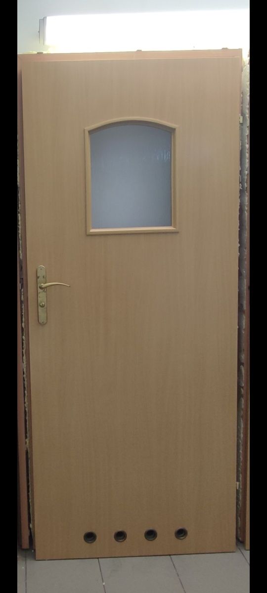 Drzwi łazienkowe z ościeżnicą