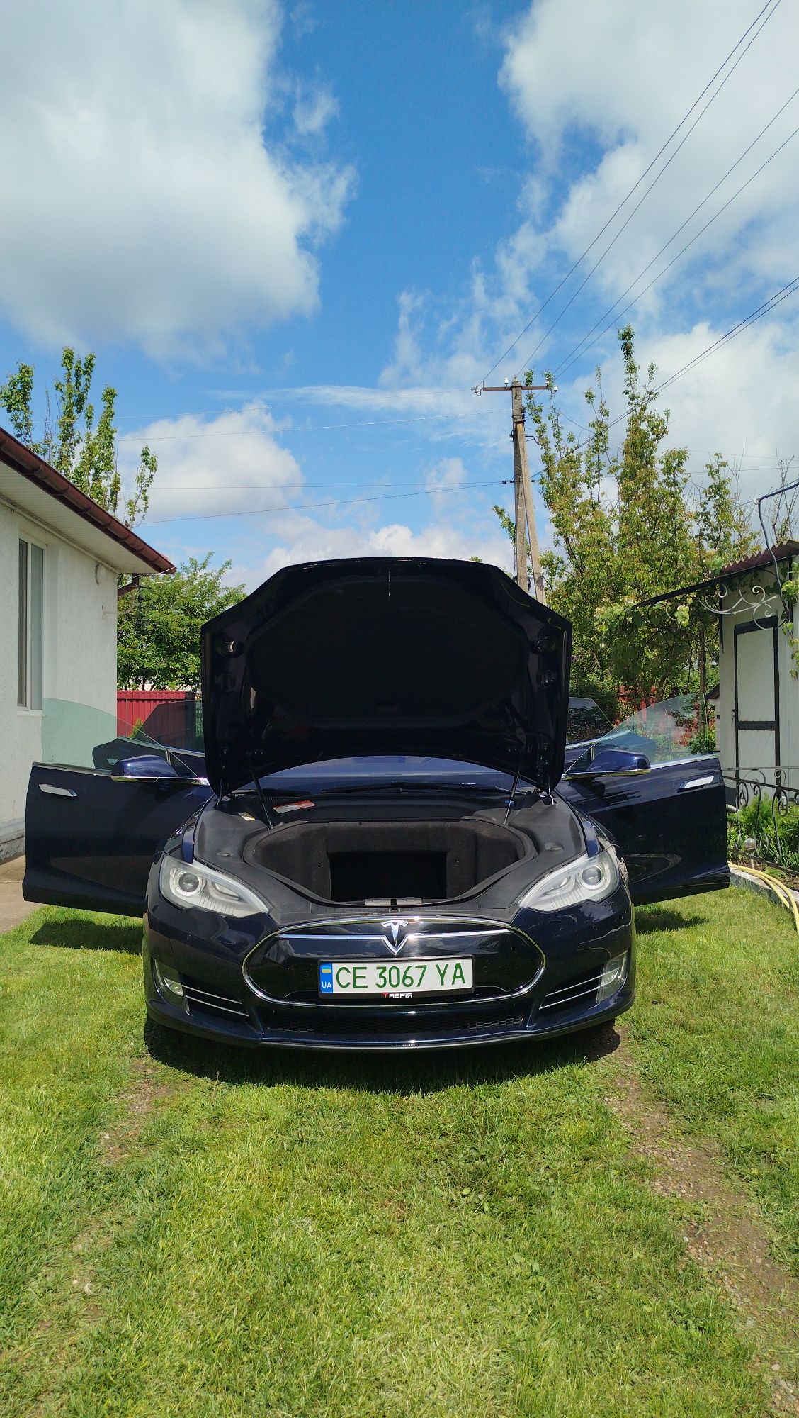 Продам TESLA / Model S