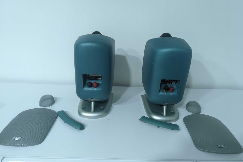 Colunas B & W mod. LM1