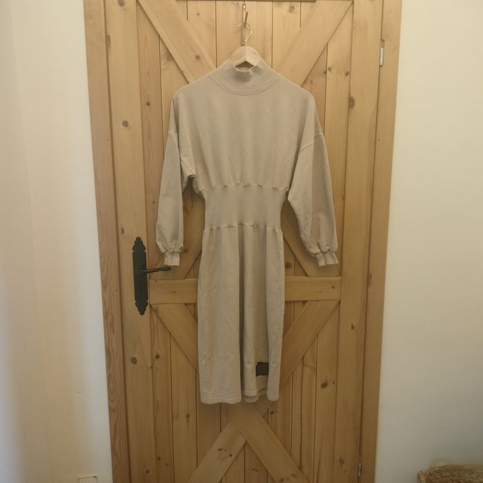 Sukienka dzianinowa dresowa La mu La..mu rozmiar S/M