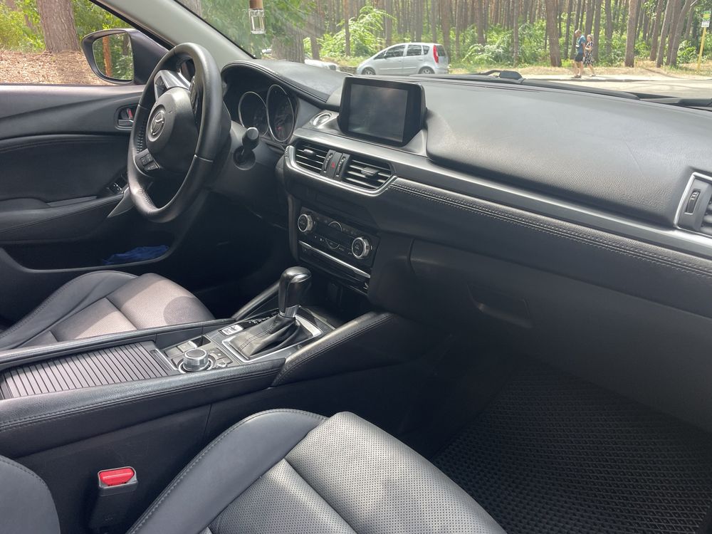 Mazda 6 2015 року