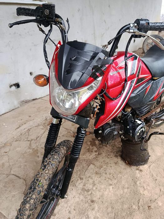 Мотоцикл спарк 125