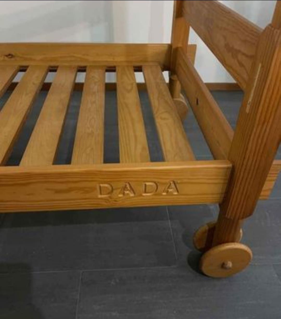 Cama de marca DADA