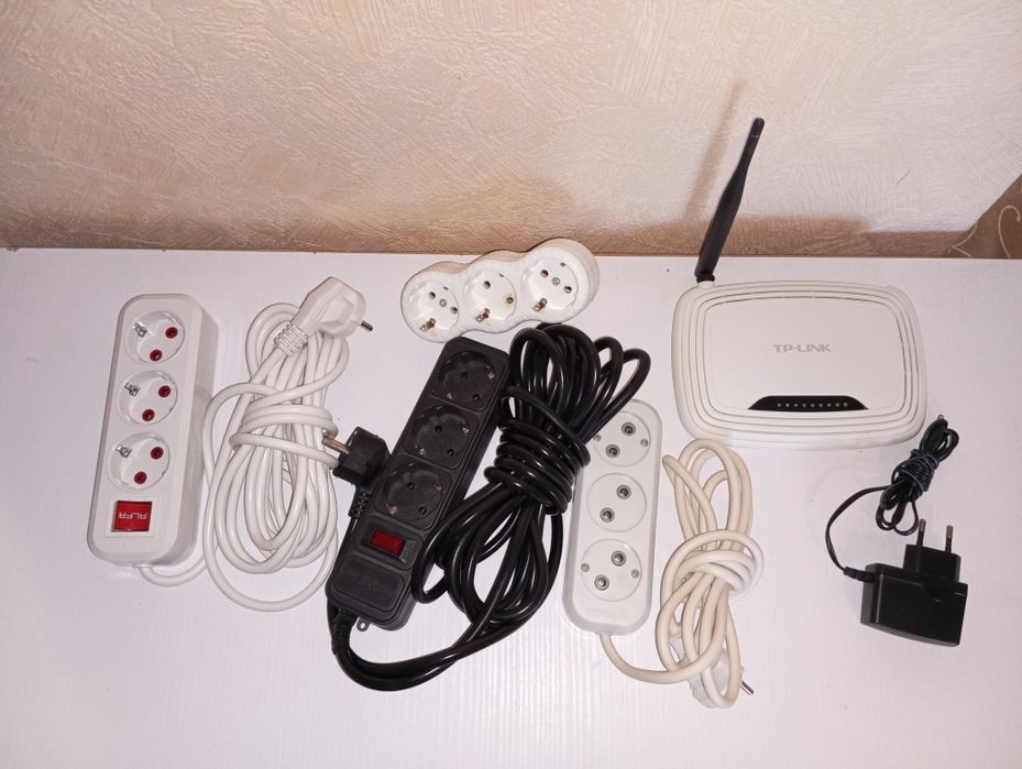 Роутер, удлинители, переноски, сетевой адаптер