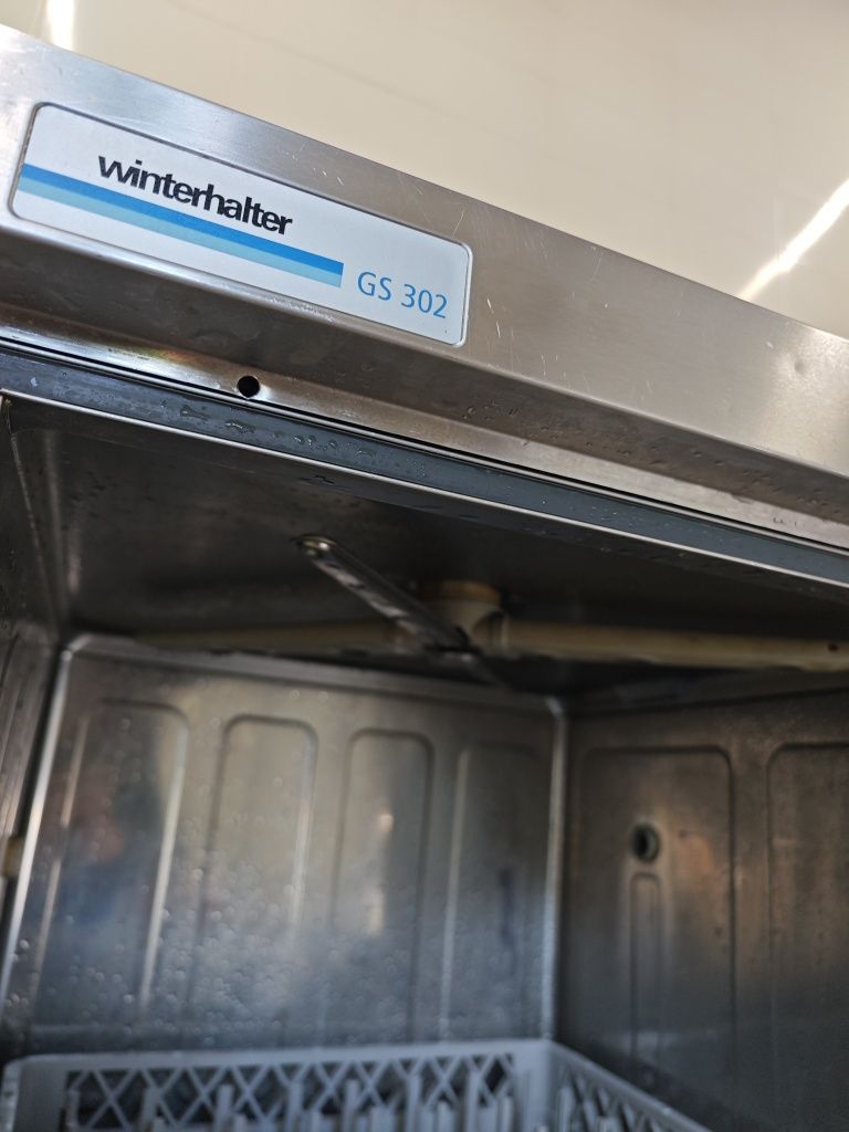 Посудомийна машина професійна Winterhalter GS 302
