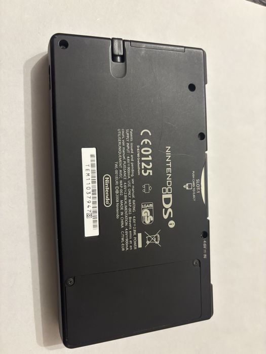Продам Nintendo DSi в гарному стані