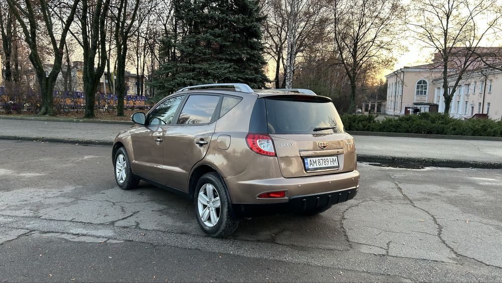 Кросовер Джилі Емгранд Х7 2.0 з ГАЗом