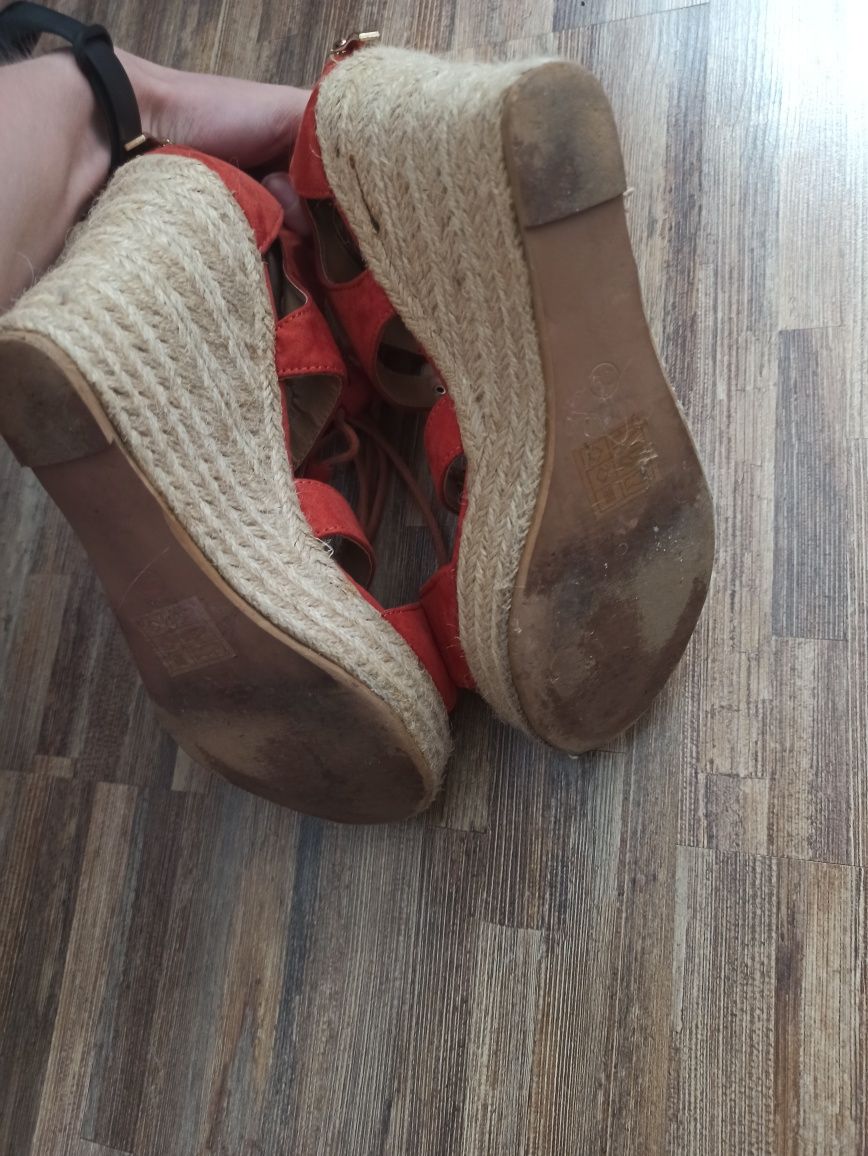 buty na koturnie pomarańczowe 39