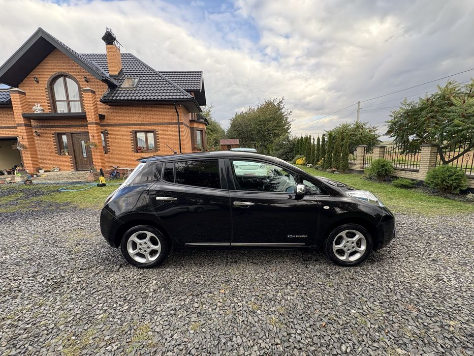Nissan Leaf 2014