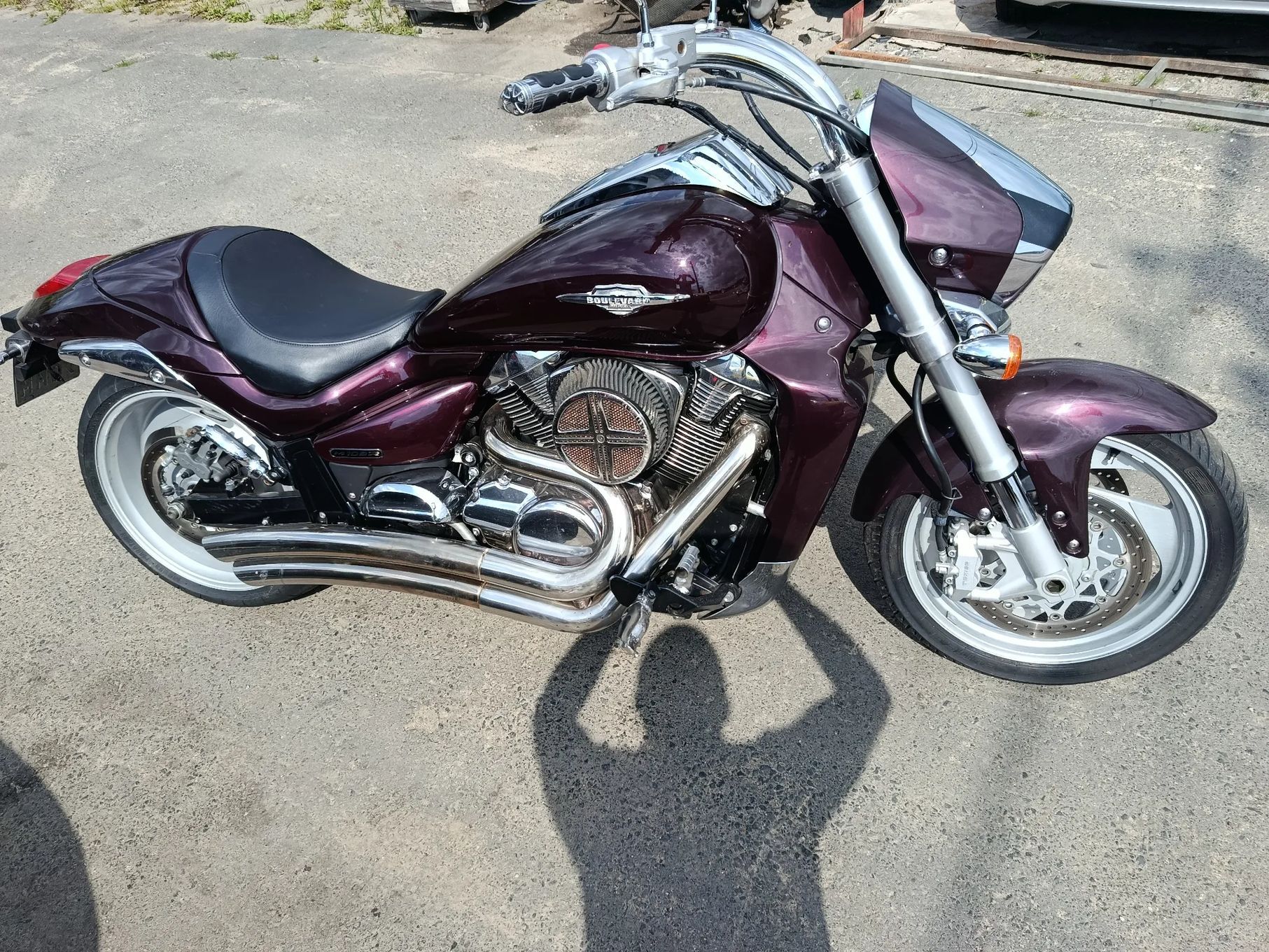 Suzuki Boulevard SUZUKI VZR   Boulevard  Intruder