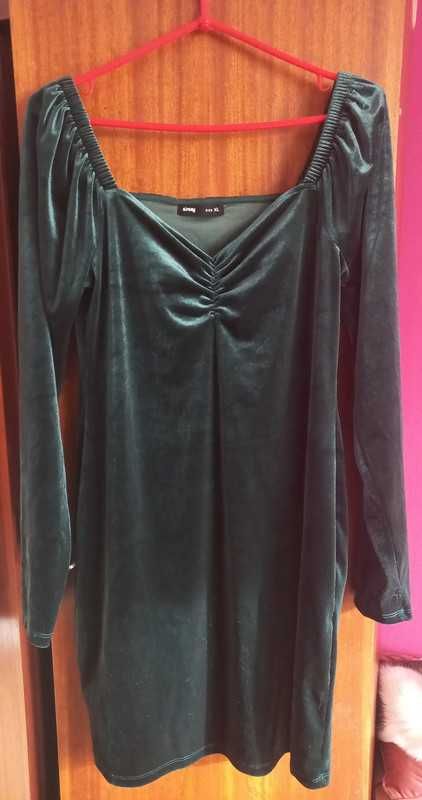 Gotycka ciemnozielona sukienka goth alternative romantic goth vampire