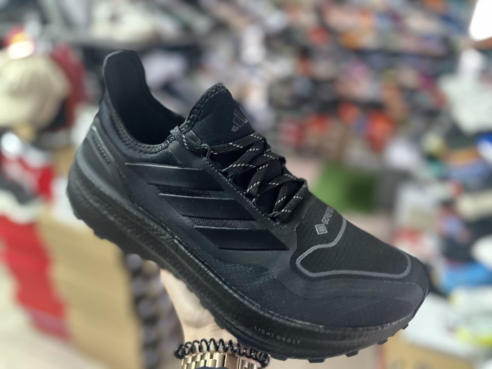Кросівки Adidas Ultra boost light 2.0 Gore - Tex ( РОЗМІР 43,46 )