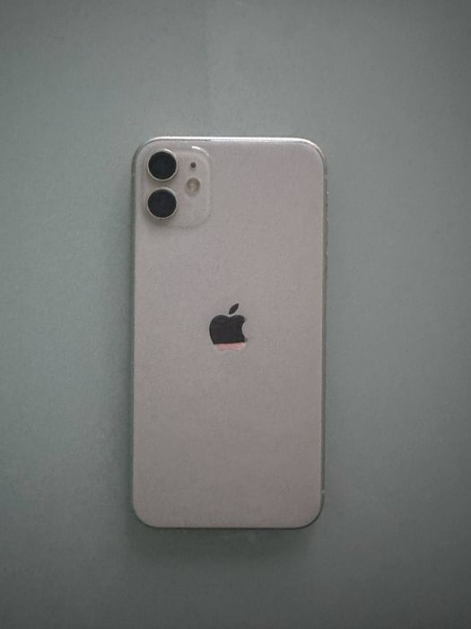 Iphone 11 biały 64 GB