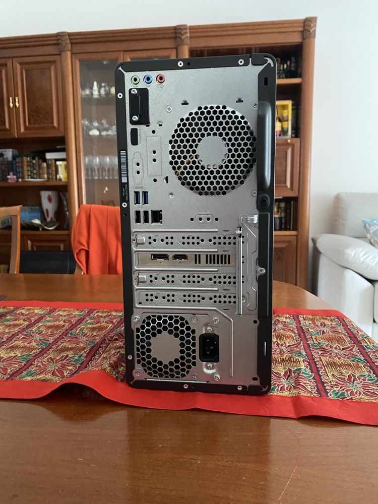 Desktop Gaming HP Victus 15L