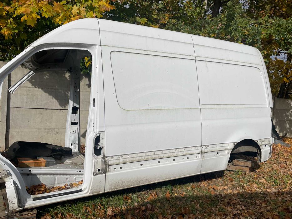 Ćwiartka Bok Błotnik Lewy Tył Napęd Przód Mercedes Sprinter W910