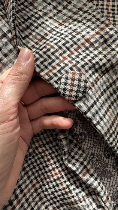 Стильний піджак в клітинку