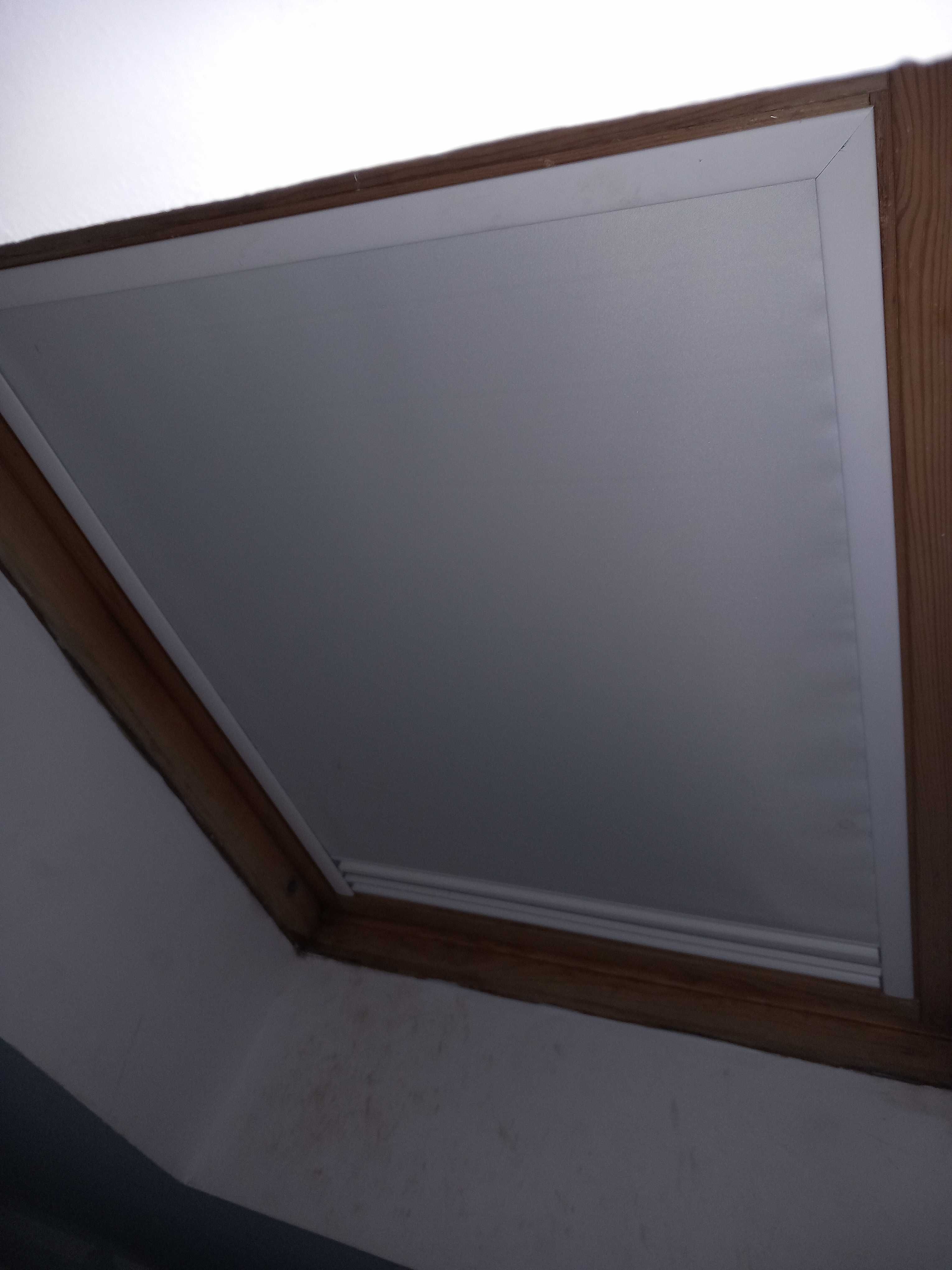 Janelas + Rufos + Blackout Velux