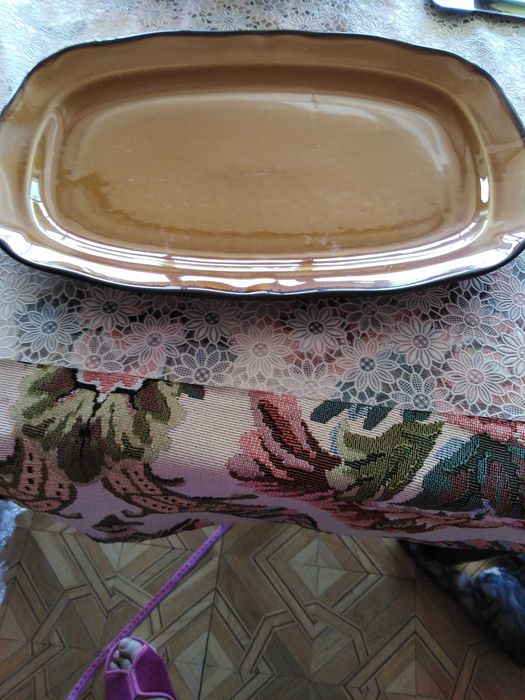 sprzedam 2 tace ozdobne