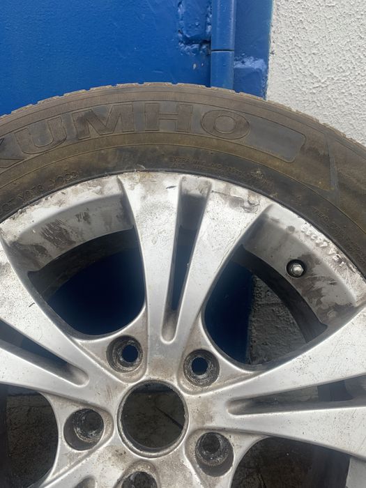 Колеса з покришками