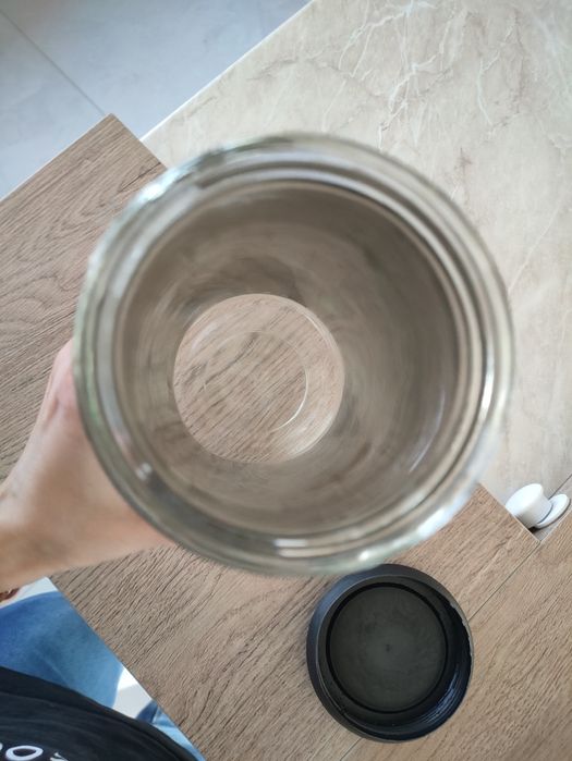 Szklany pojemnik do przechowywania żywności