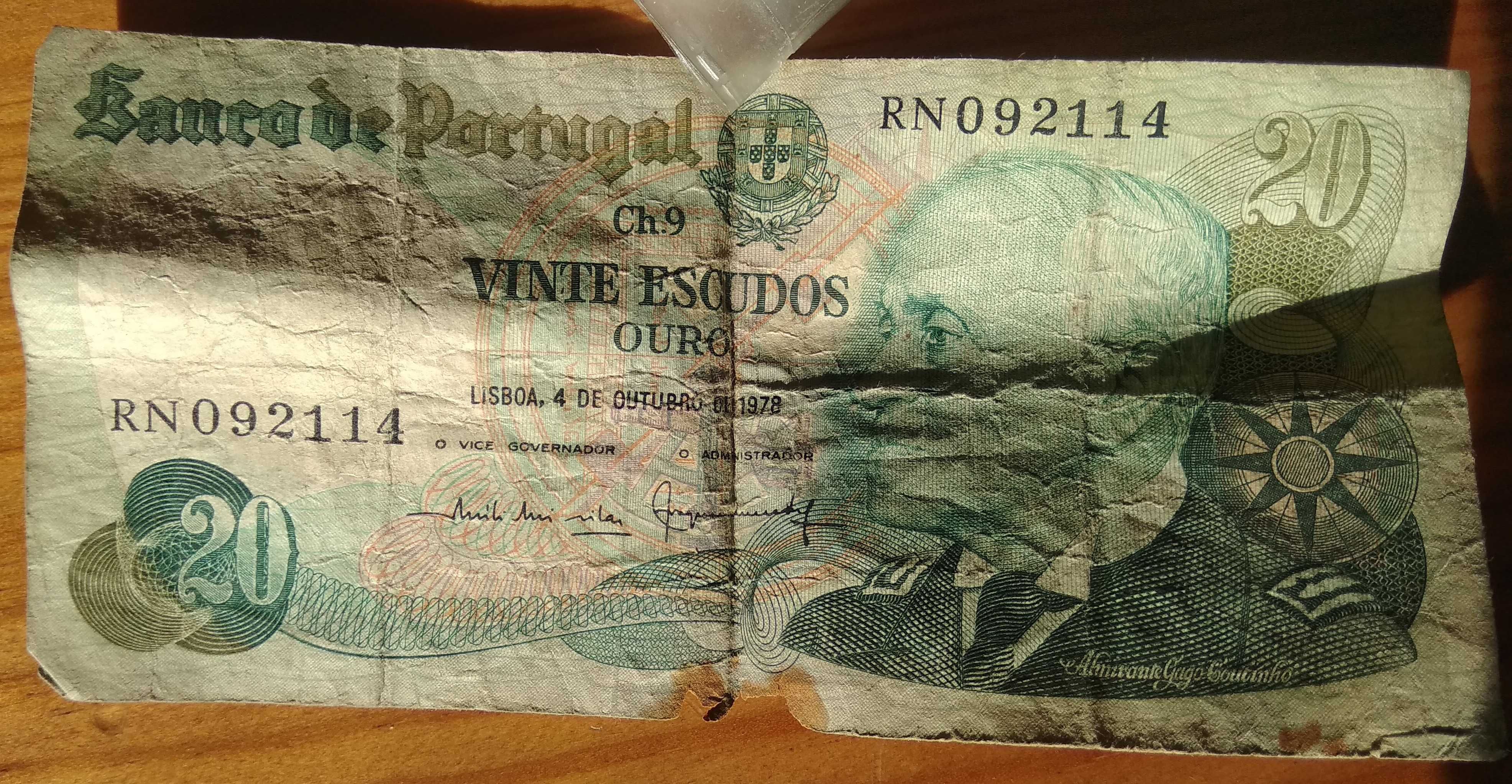 Moedas e Notas de Escudo