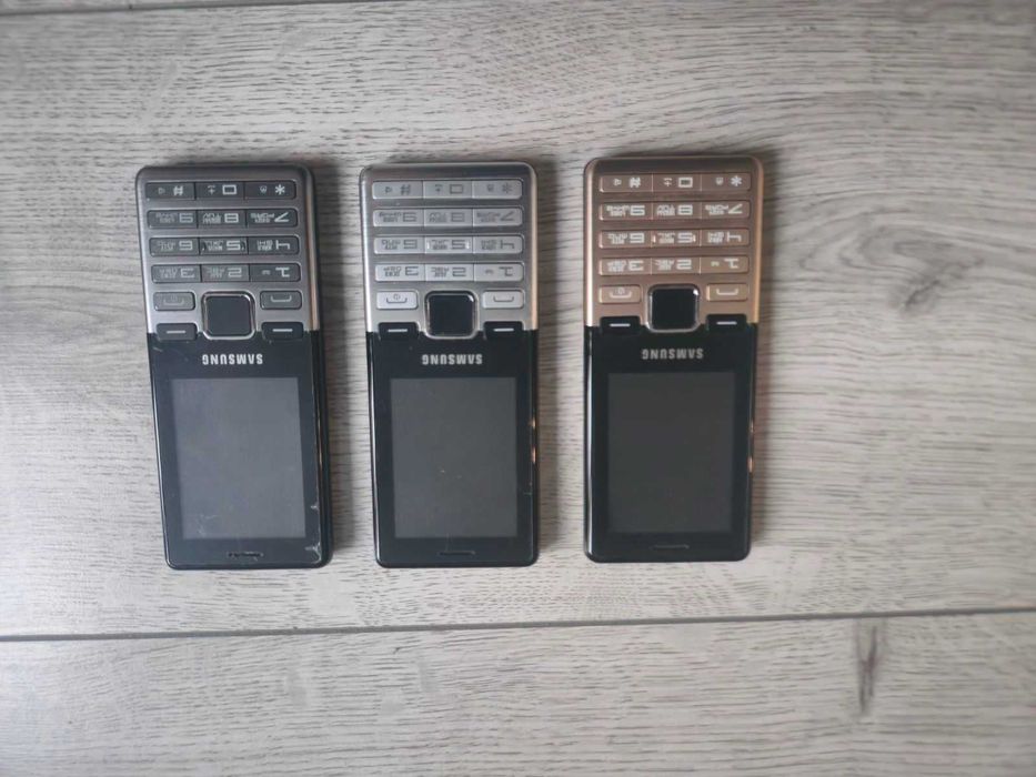 Кнопочний телефон Samsung D3. Три кольори. Без передплат.