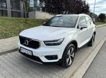 Volvo XC 40 B4 Momentum Pro Mild Hybrid Automat Salon PL