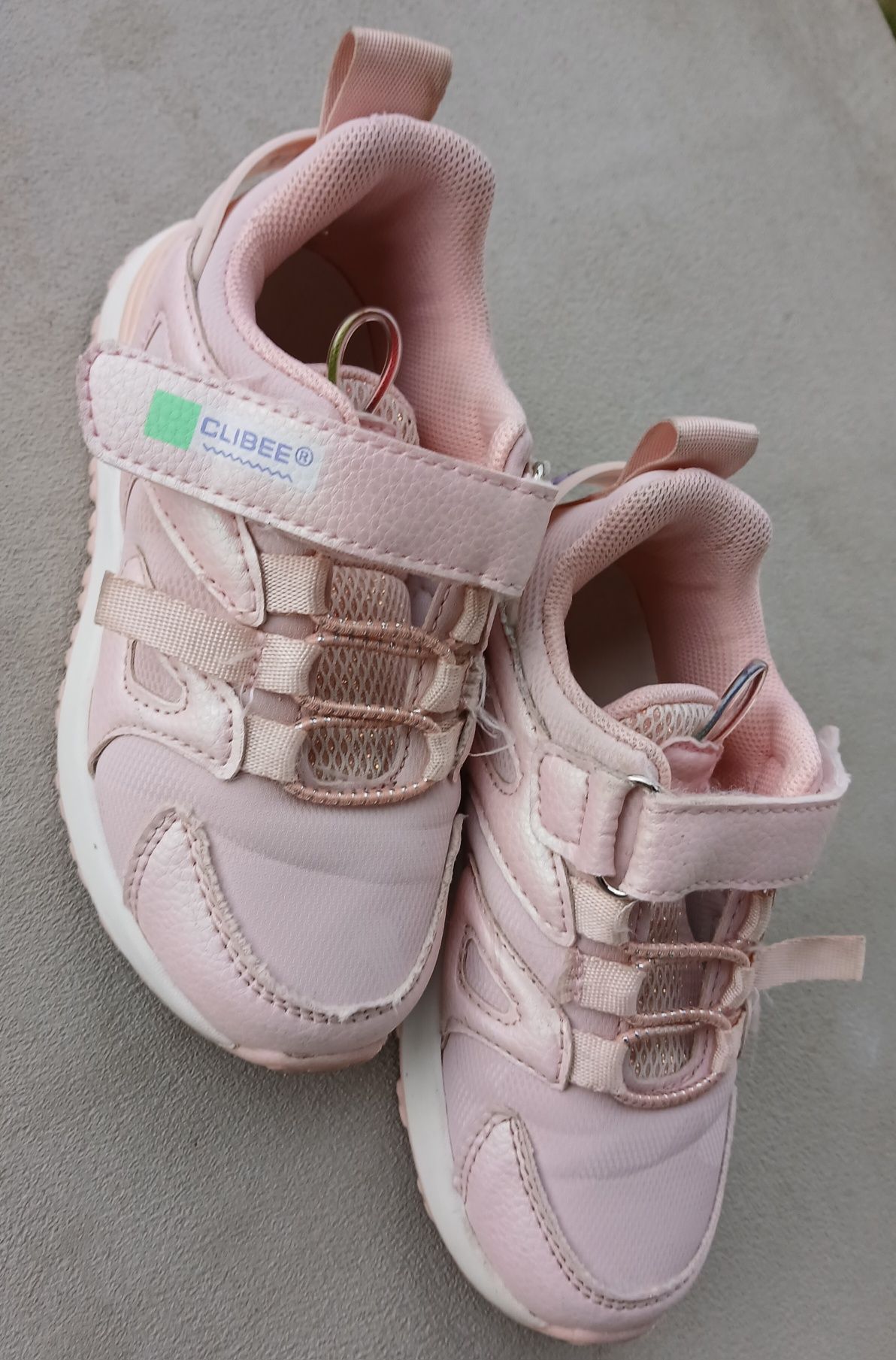 Adidasy dla dziewczynki r.29
