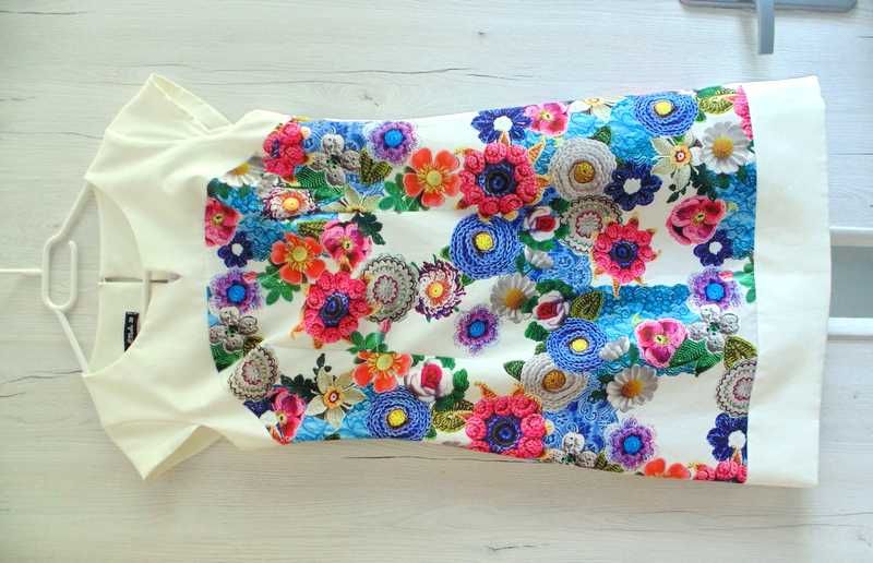 Exell Moda śliczna kwiecista elegancka sukienka 38