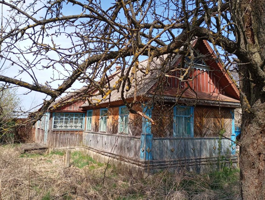Продам будинок під розбирання і самовивіз.