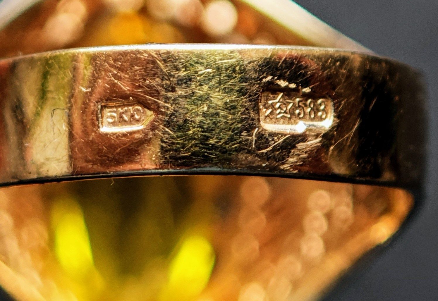 Stary złoty pierścionek 583/6,25 g