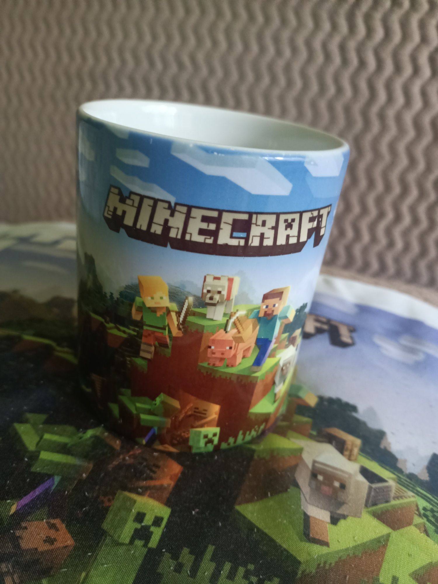 Kubek i poduszka Minecraft z imieniem Daniel