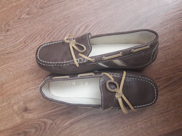 Новые туфли- мокасины Geox. 34