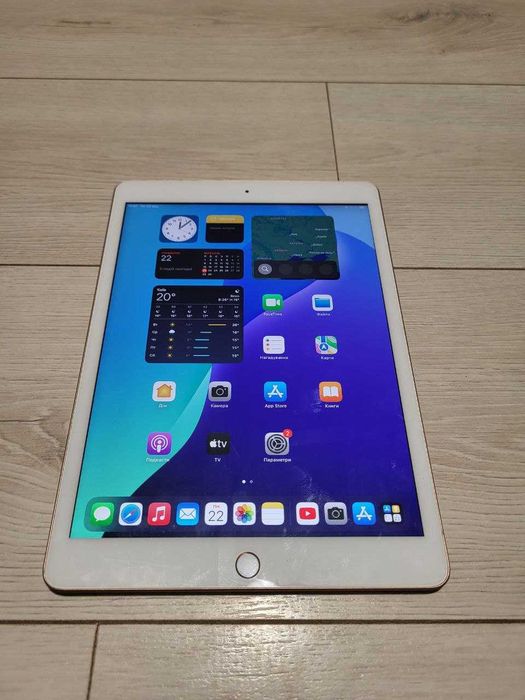 iPad 8th 128gb Space Gold 2020 року 10.2 WIFI