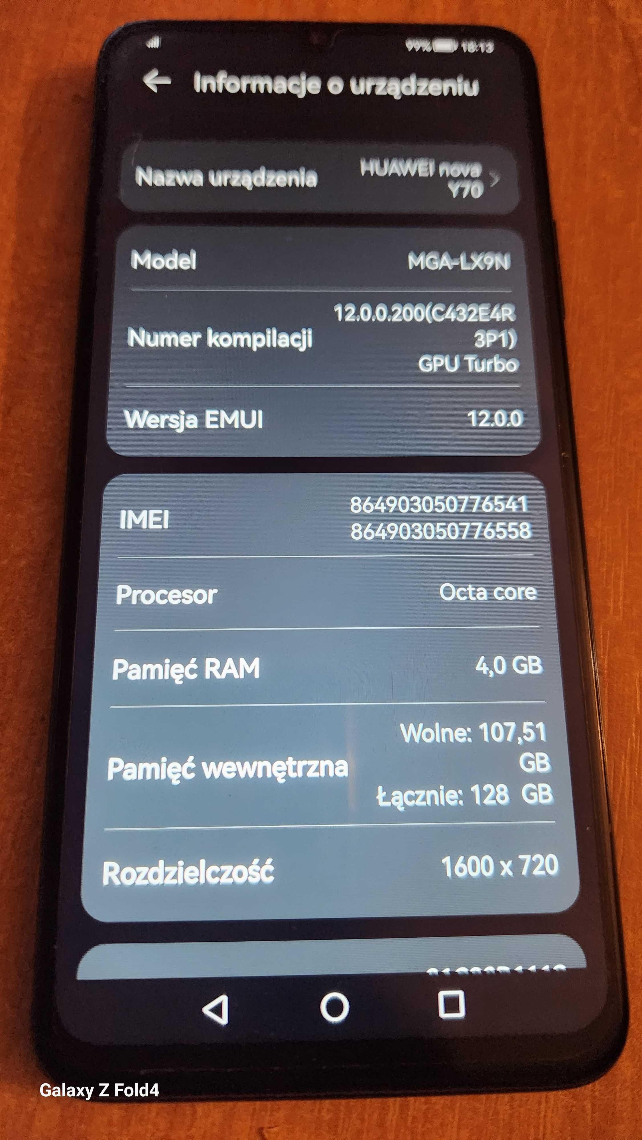 Huawei Y70 z ładowarką