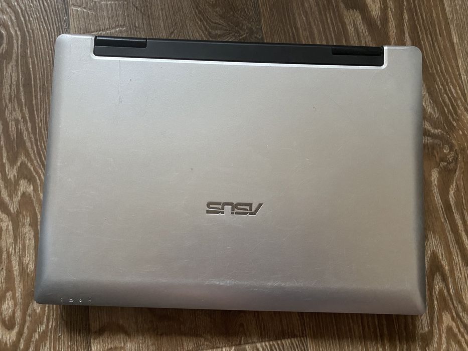 Ноутбук ASUS асус