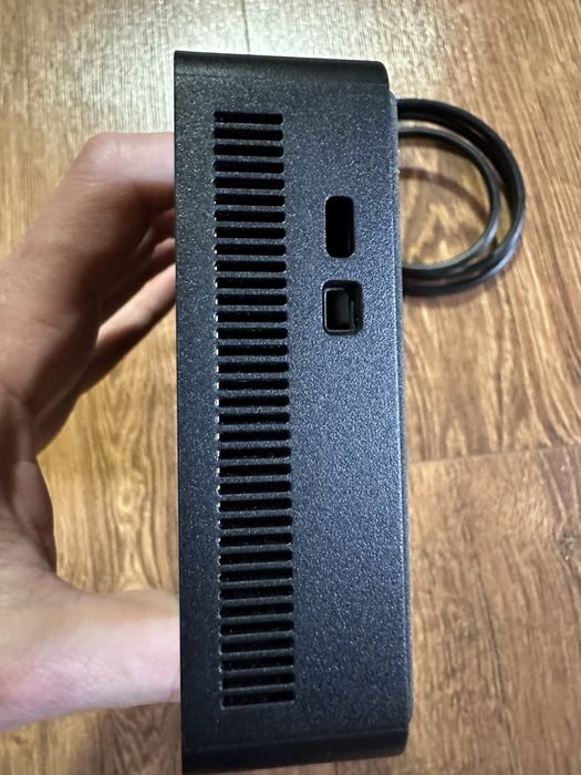 Продам новую док станцию Dell WD19 K20A001.