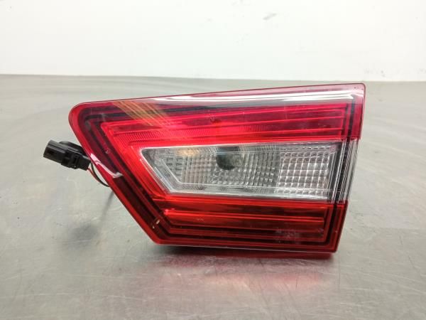 Farolim da mala direito RENAULT Clio IV (BH_)