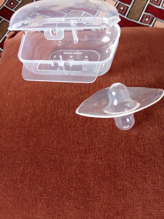 Накладки на соски в пологовий