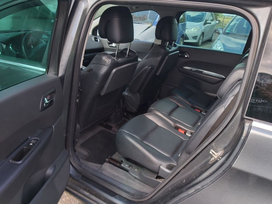 Peugeot 5008 2.0 HDI, 150 Km, 2011r.