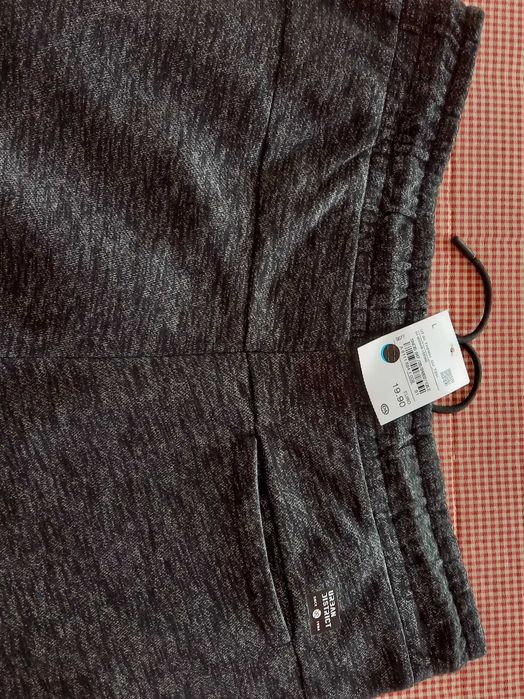 (NOVO, PORTES GRÁTIS) Calças Jogger de Malha Premium em Cinzento