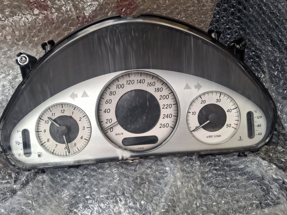 Приборна панель Приборка w211 рест дизель