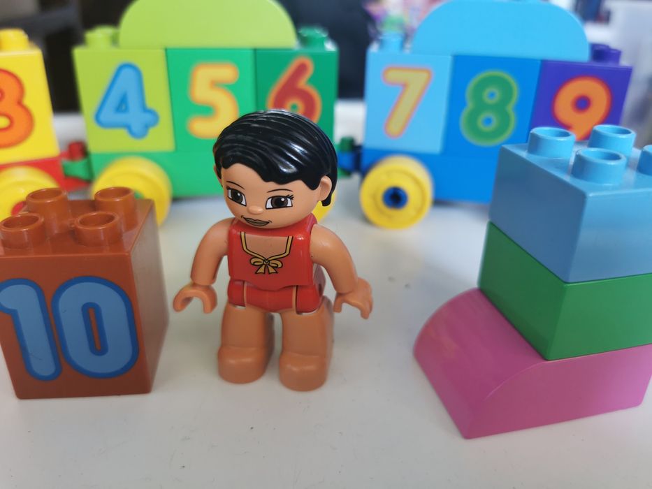 Lego duplo pociąg z cyferkami