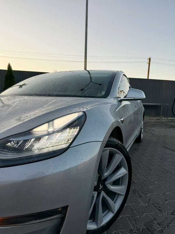 Tesla Model 3 2019 Long Range 75D Dual Motor