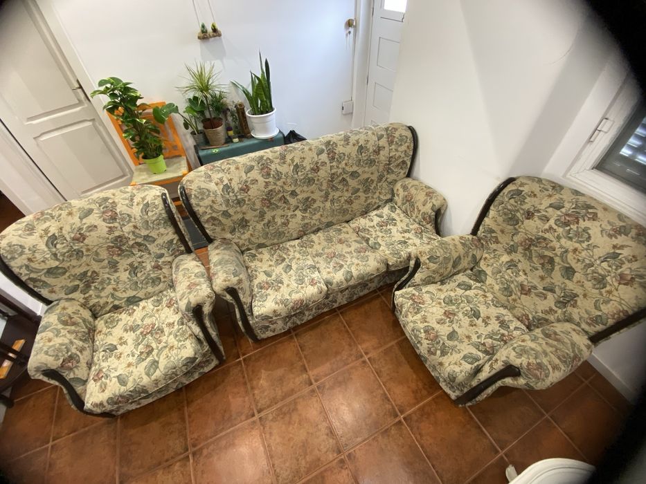 Conjunto Sofá + 2 poltronas