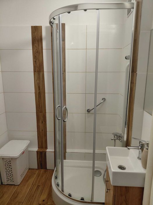 Wynajmę mieszkanie 4- pokojowe , Pieczewo