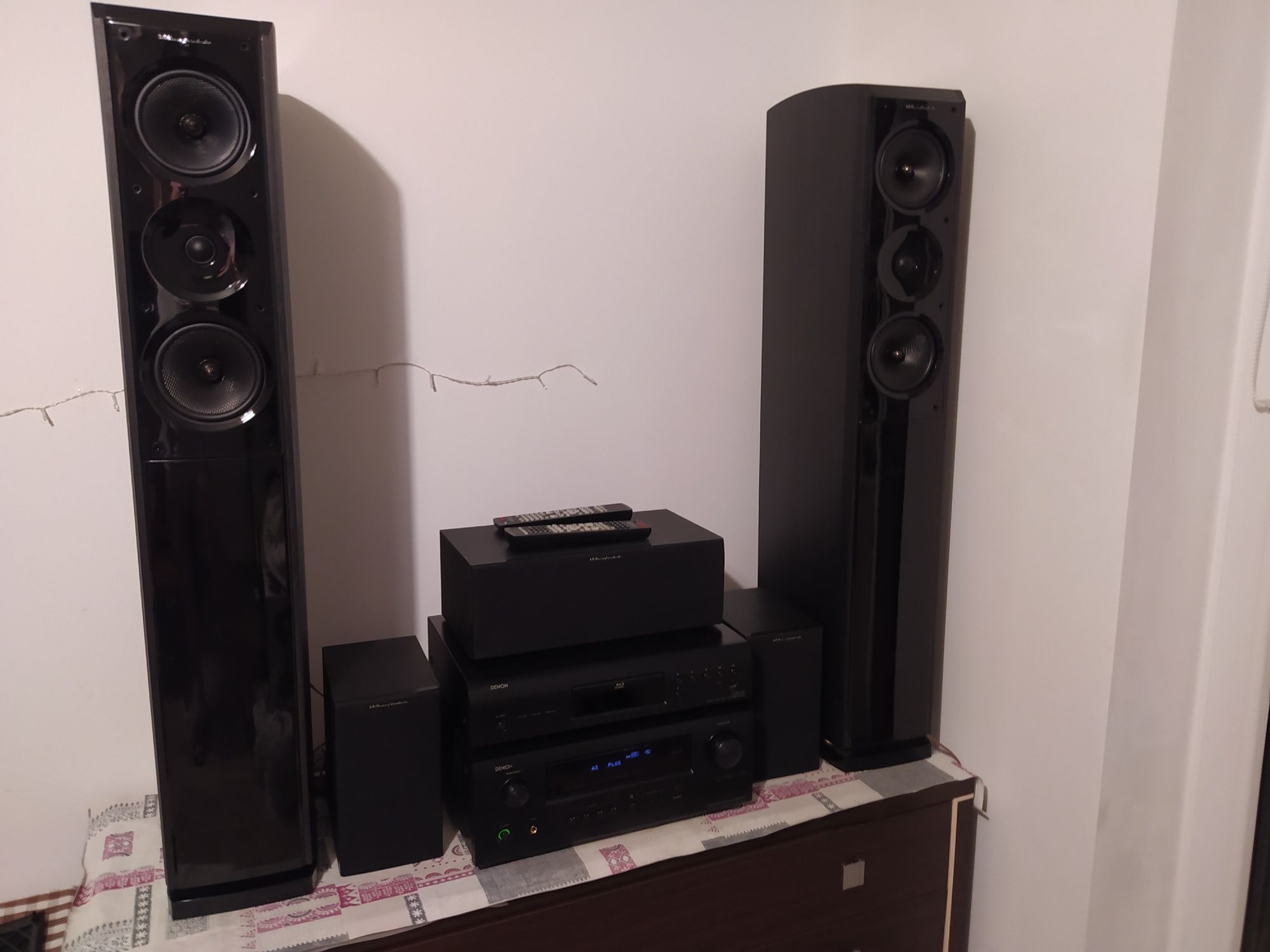 Kino domowe Denon+5 głośników Wharfedale, idealny stan jak nowe.