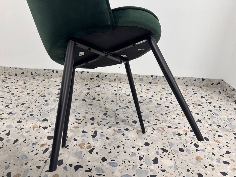 Стілець обідній RISSKOV оксамит зелений