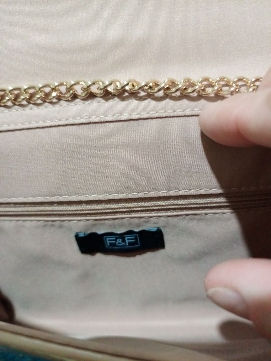 Женская сумка  лаковая F&F сумочка беж